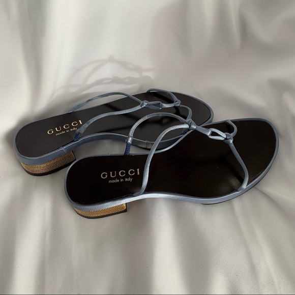 GUCCI Satin & Gold Chain Mail Sandals - Picture 2 of 10